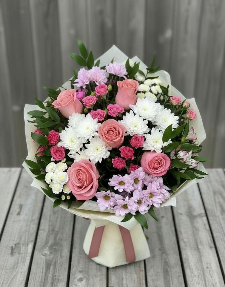 Букет цветов из: Альстромерии, Гвоздики, Розы и Хризантемы в Кантышево