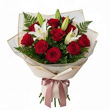 Букет цветов из:  Лилии и Розы в Кантышево