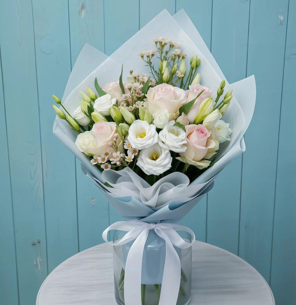 Букет цветов из: Розы и Лизиантусы в Кантышево