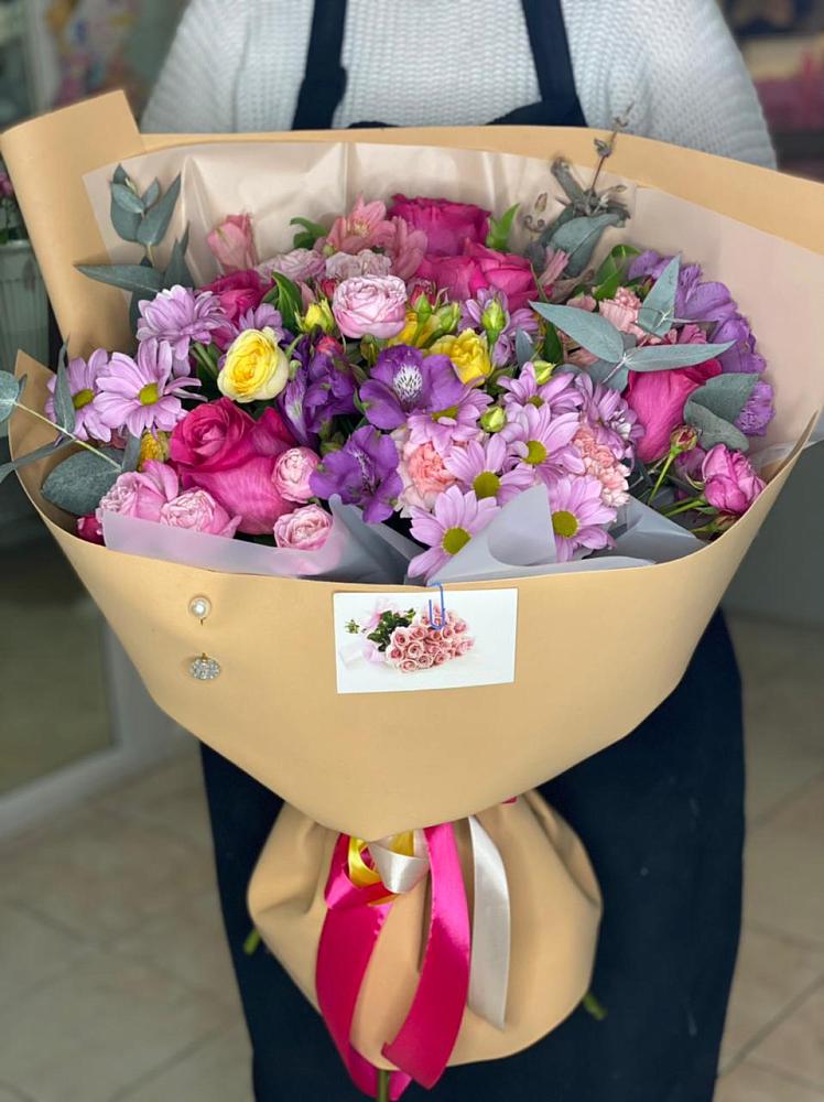 Букет цветов из: Хризантемы, Гвоздики и Альстромерии в Кантышево