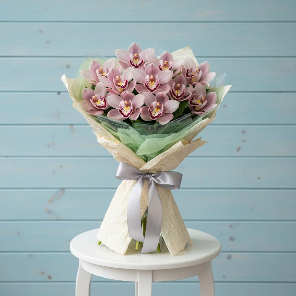 Букет цветов из: Орхидеи и Розы в Кантышево