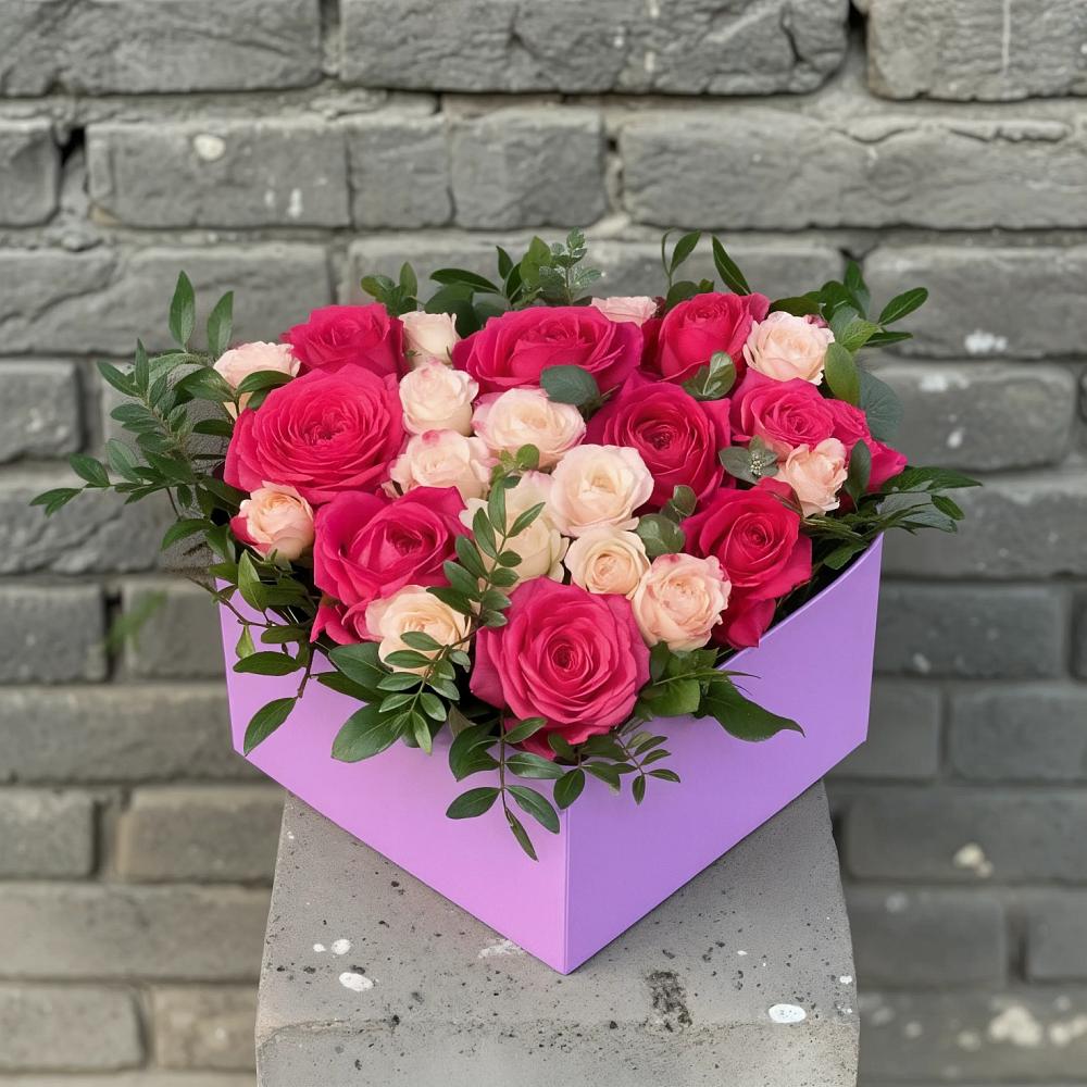 Цветочная композиция из Розы в коробке в Кантышево