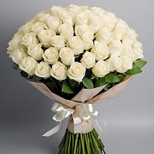 Букет 101 беля роза Белоснежка в Кантышево